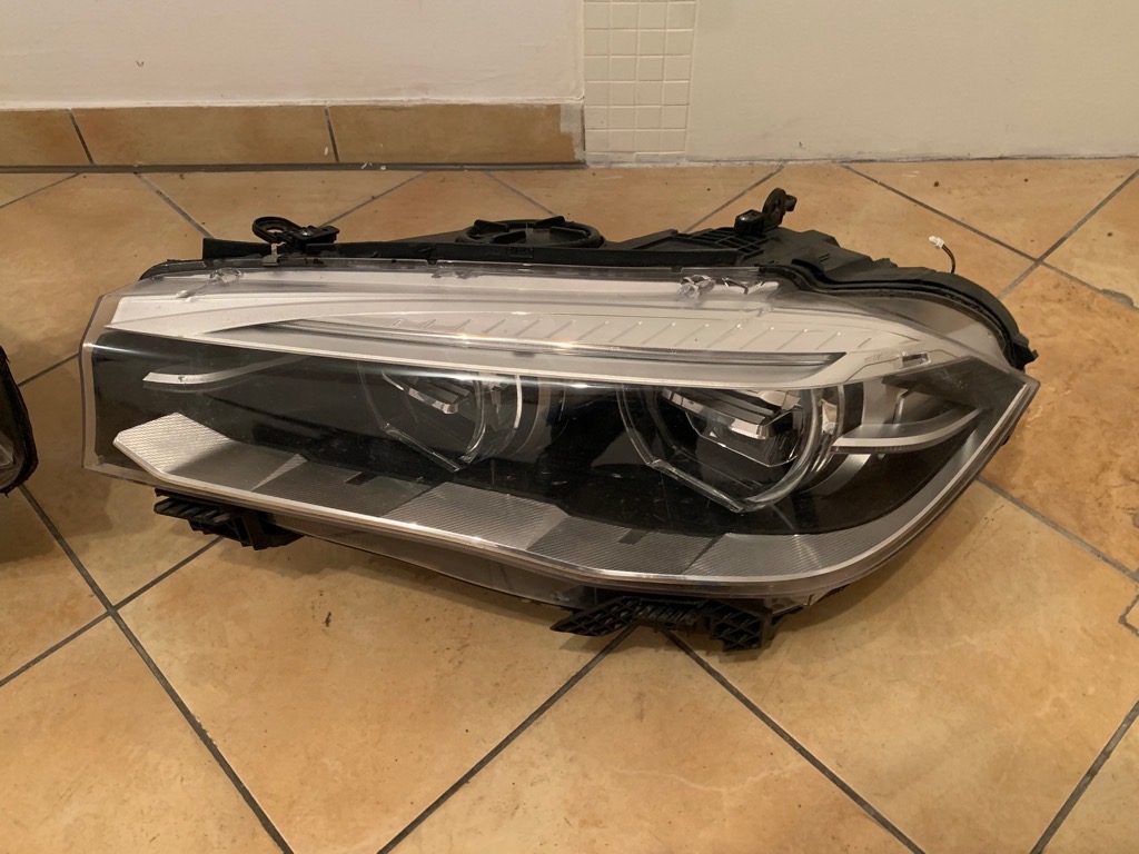 BMW X5 X6 F15 F16 F85 F86 Adaptive LED 7424171 / 7424172 (sin modulos) - Imagen 3