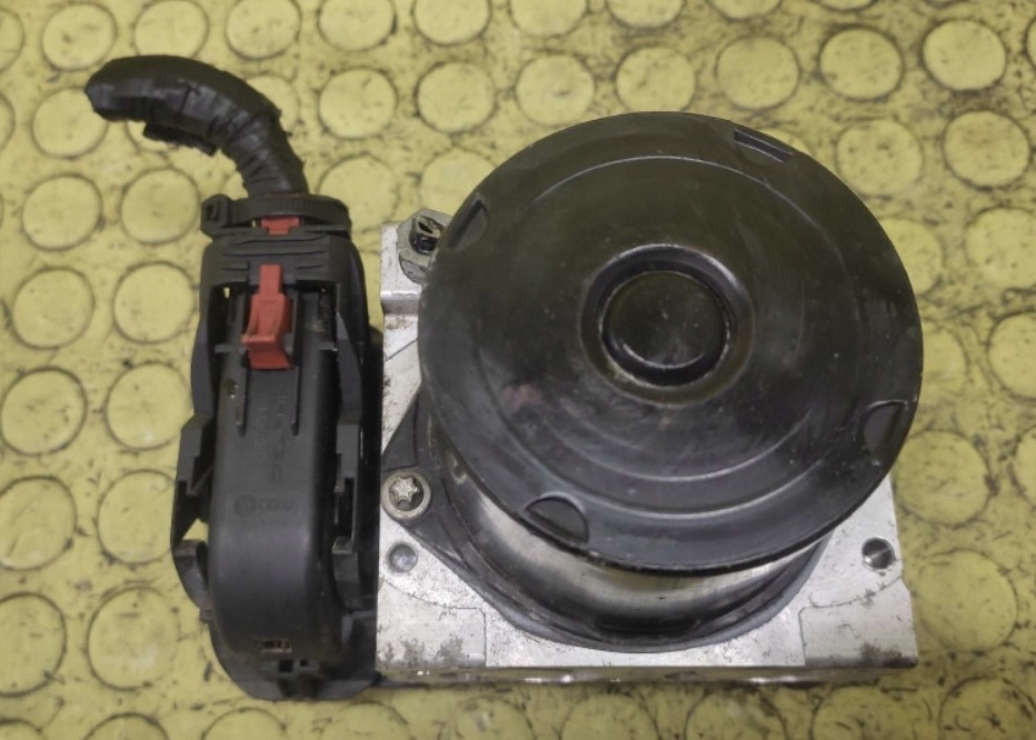 Bomba / Módulo ABS para Volkswagen Polo IV – 0265231712 / 6Q0614117S - Imagen 4