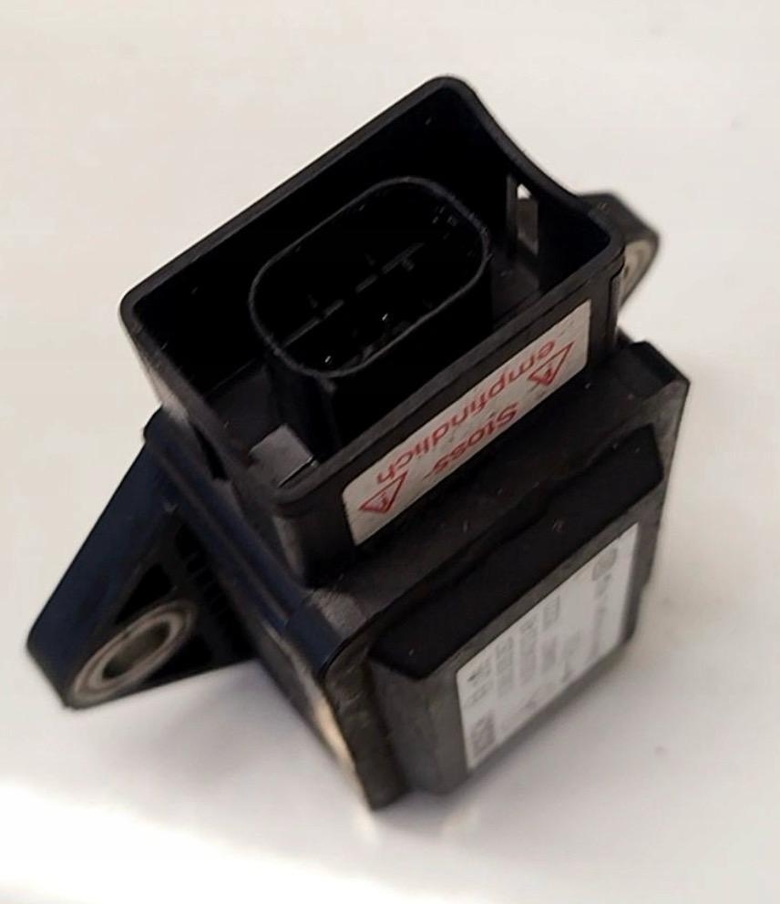 SENSOR ESP / SENSOR DE VELOCIDAD DE GIRO Mercedes-Benz 0265005267 / 0 265 005 267 A0035420318 / A 003 542 03 18 A2165420018 / A 216 542 00 18 - Imagen 3